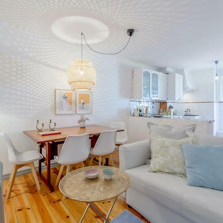Bright & Spacious Alfama Apartment, By Timecooler Lisbon Exterior photo